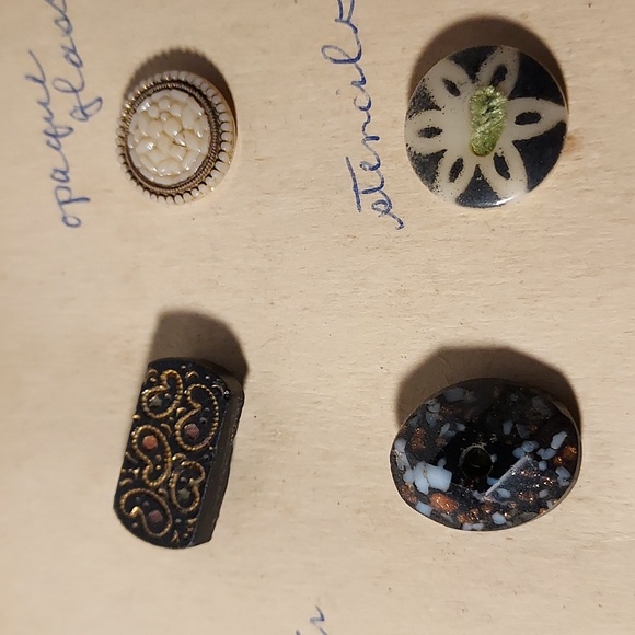 Antique Buttons Different Designs On Cardboard By Grandma Metal Steel Misc - Picture 9 of 11